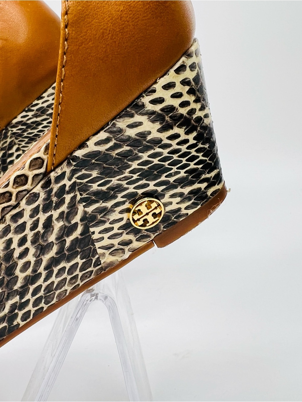 Tory Burch Savannah Snakeskin/Tan Wedge Ankle Strap Sandals Size 11 - Picture 5 of 15